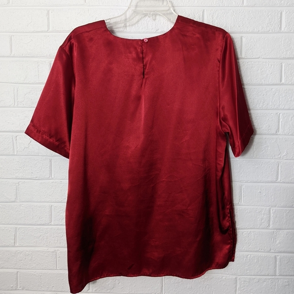 Impressions VTG Satin Red Holiday Boxy Shell Blouse - Picture 2 of 3